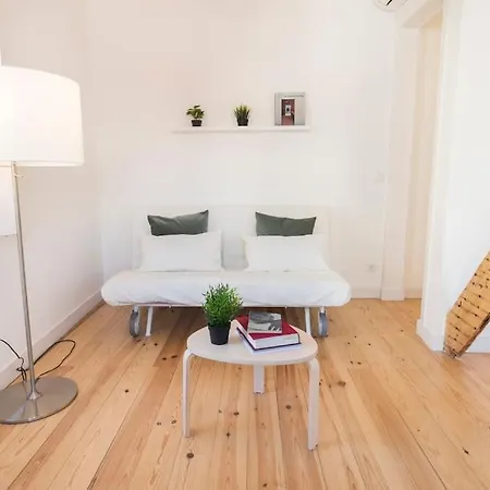 Historical Santos Iii Apartment